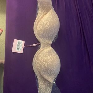 Strapless Bra Stick on Silicon 32-36 D